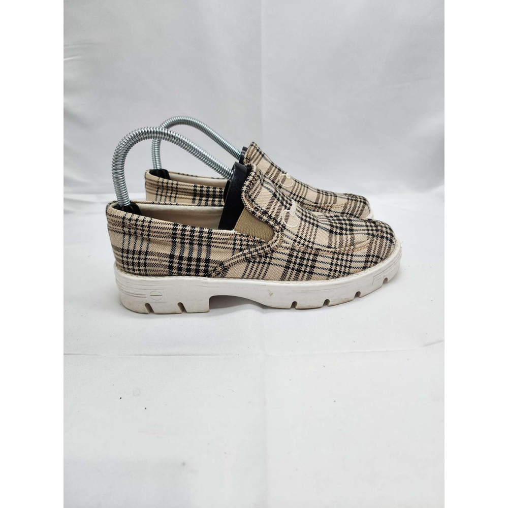 S/A Baker Plaid Slip-On Loafer Shoes Women's Tan Black Size 7 Used